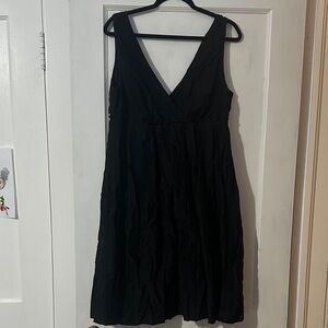 GAP Sleeveless V-Neck Midi Dress in Black US14